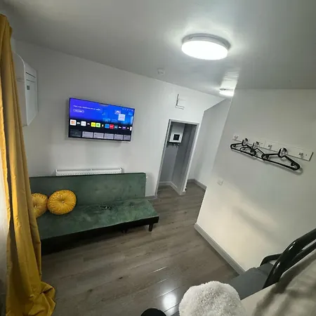 Flat 6 Stay In Ilford Exterior photo