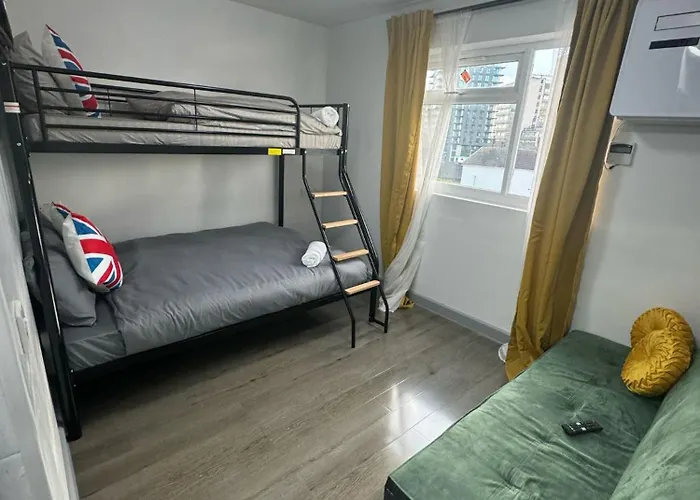 Flat 6 Stay In Ilford